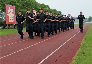 靖江城南派出所五項措施規(guī)范保安服務市場