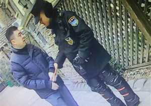 堅(jiān)持原則拒賄賂 鐵面無私守底線 --周浦市容項(xiàng)目隊(duì)員拒收賄賂