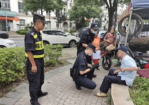 醉酒老人不識(shí)路  保安悉心送回家——浙江民泰駐星橋市容項(xiàng)目隊(duì)員