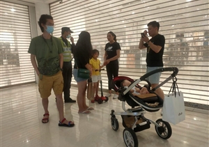 孩子走散父母急  輔警幫尋解其憂——宗保公司駐周浦項(xiàng)目輔警幫助