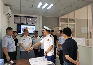 上海市消防救援總隊(duì)領(lǐng)導(dǎo)調(diào)研高東鎮(zhèn)社區(qū)微型消防站