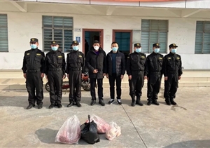 崇明區(qū)堡鎮(zhèn)生態(tài)保護(hù)和市容環(huán)境事務(wù)所領(lǐng)導(dǎo)慰問宗保公司員工